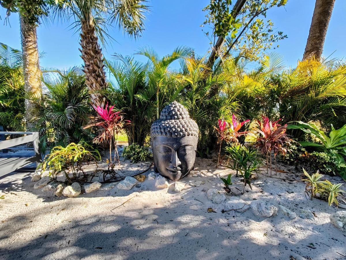 Tahitian Beach Resort Treasure Island Екстер'єр фото